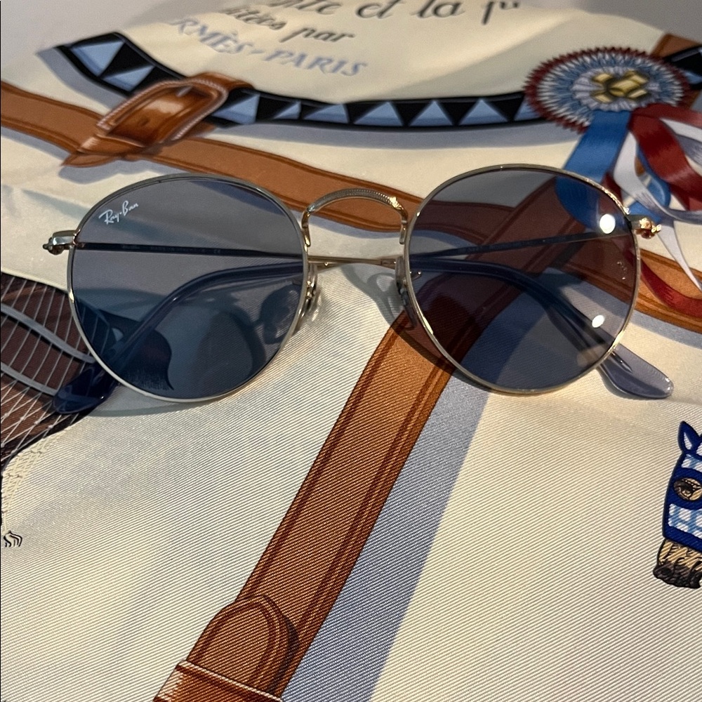 Ray-Ban Gold Frame Sunglasses with Dark Lenses